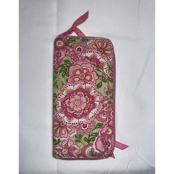 Vera Bradley Travel Organizer Wallet Passport Cards Bills Coins Zip Around Pink - Picture 1 of 11